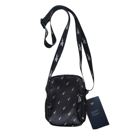 Reebok black, pink and white crossbody sports bag - Picture 2 of 3